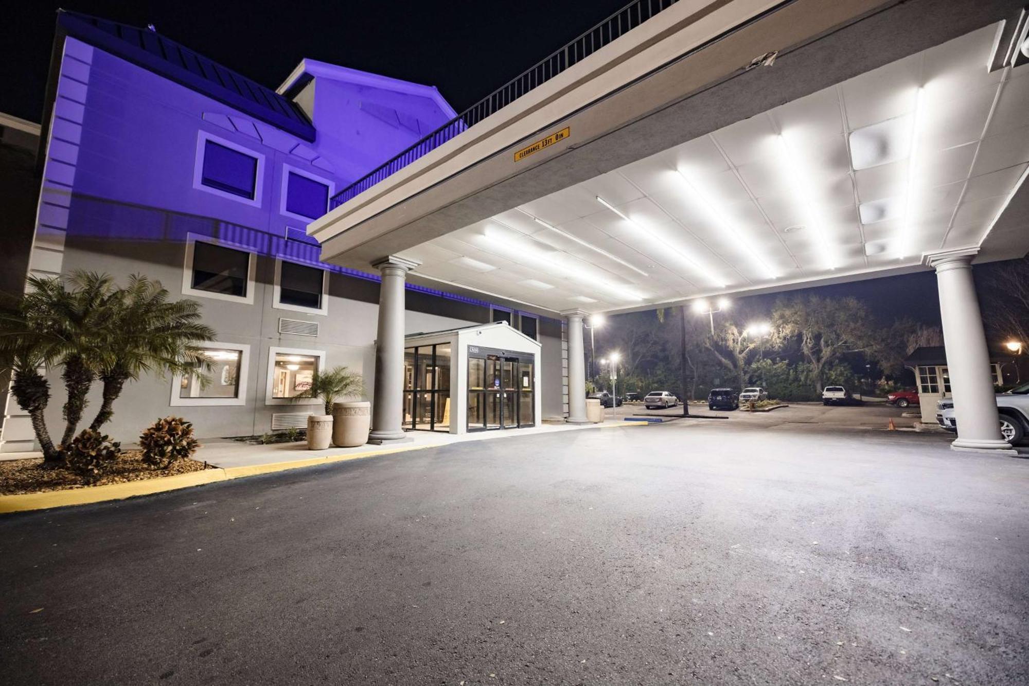 La Quinta Inn By Wyndham Tampa Near Busch Gardens Esterno foto